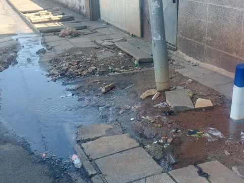 WATCH | Leaks, burst pipes muddy city's troubled waters - eNCA